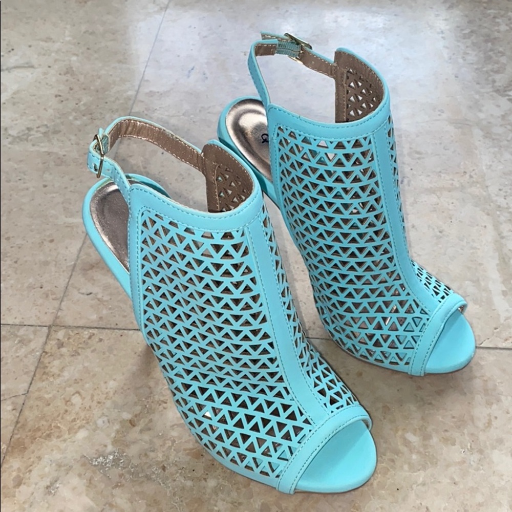 Mint Heels - Picture 5 of 13